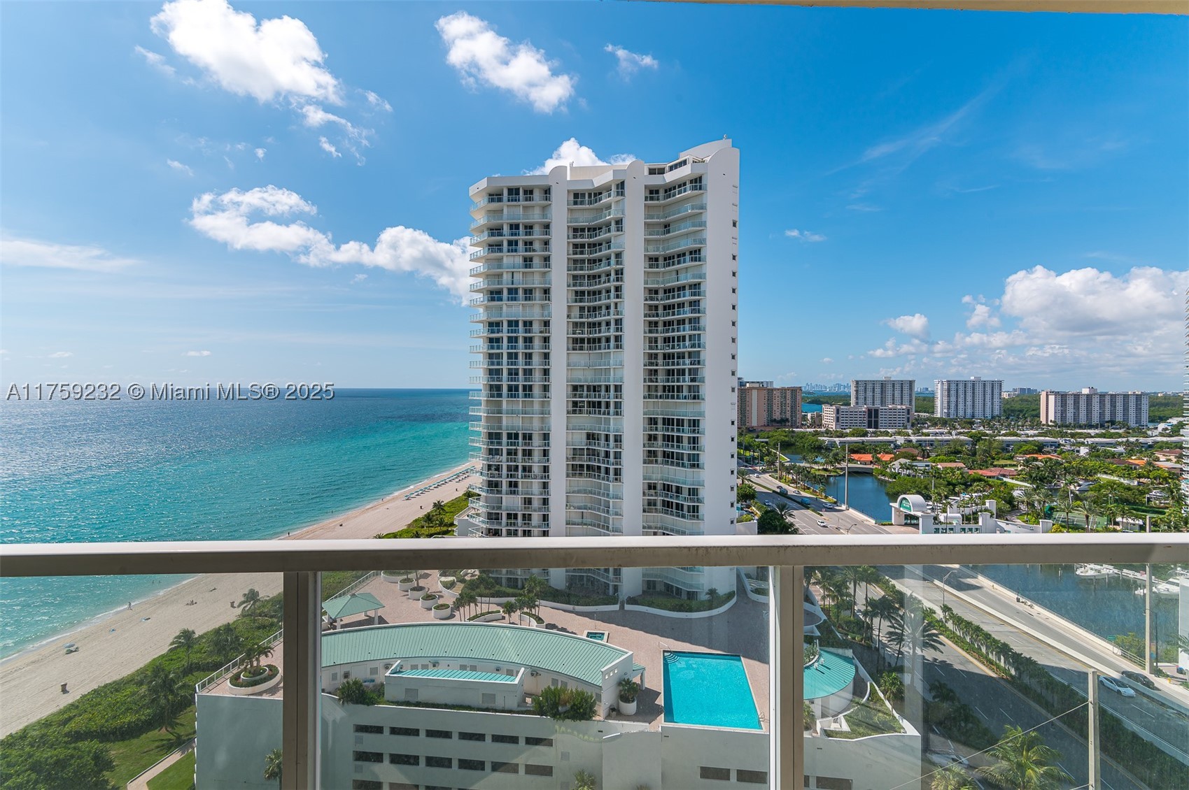 Sunny Isles Beach photo 1