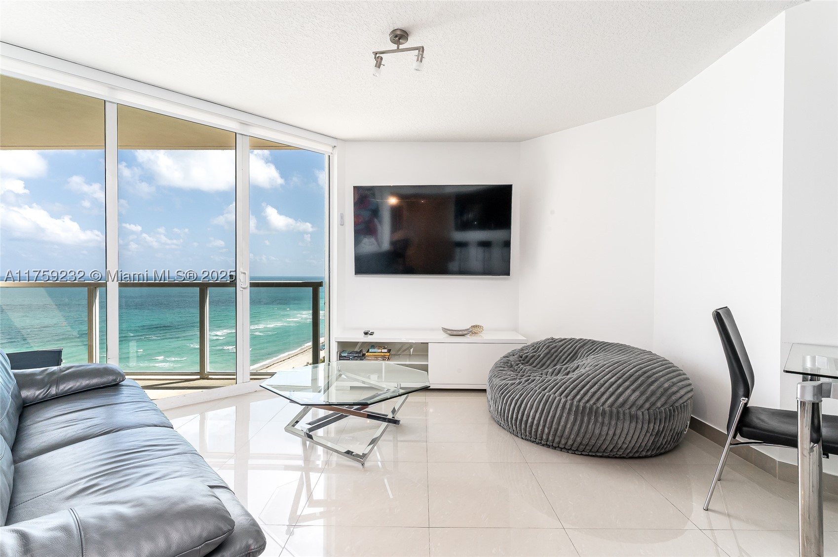Sunny Isles Beach photo 3