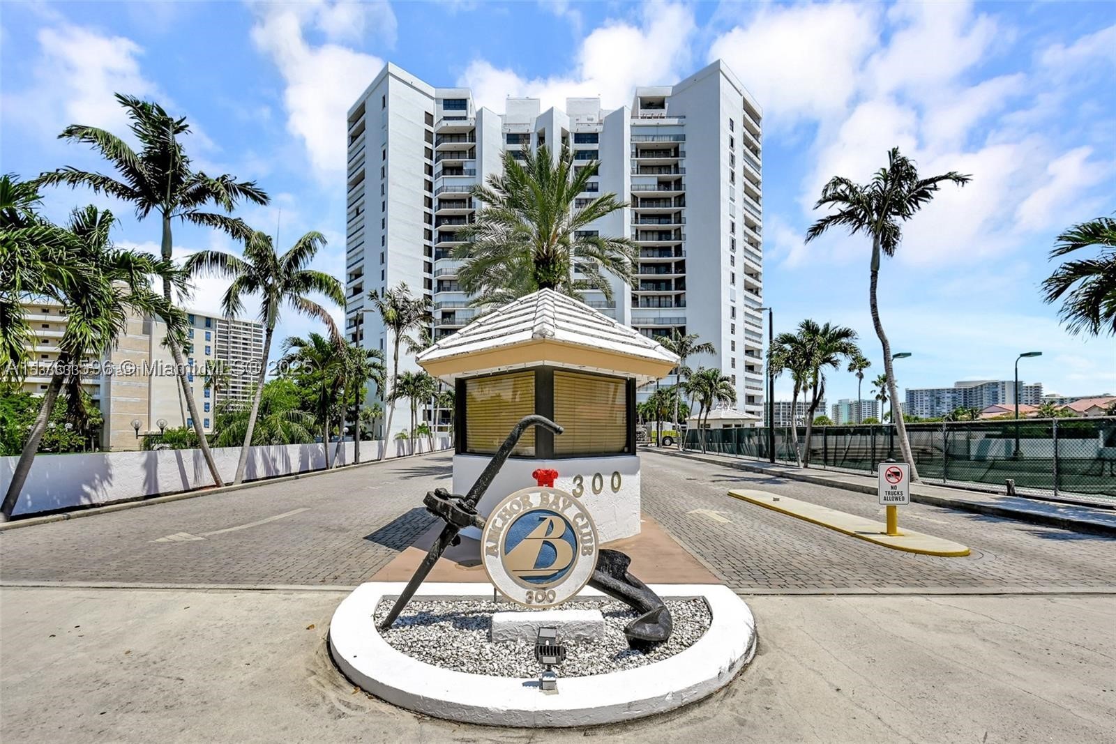 Hallandale Beach photo 3