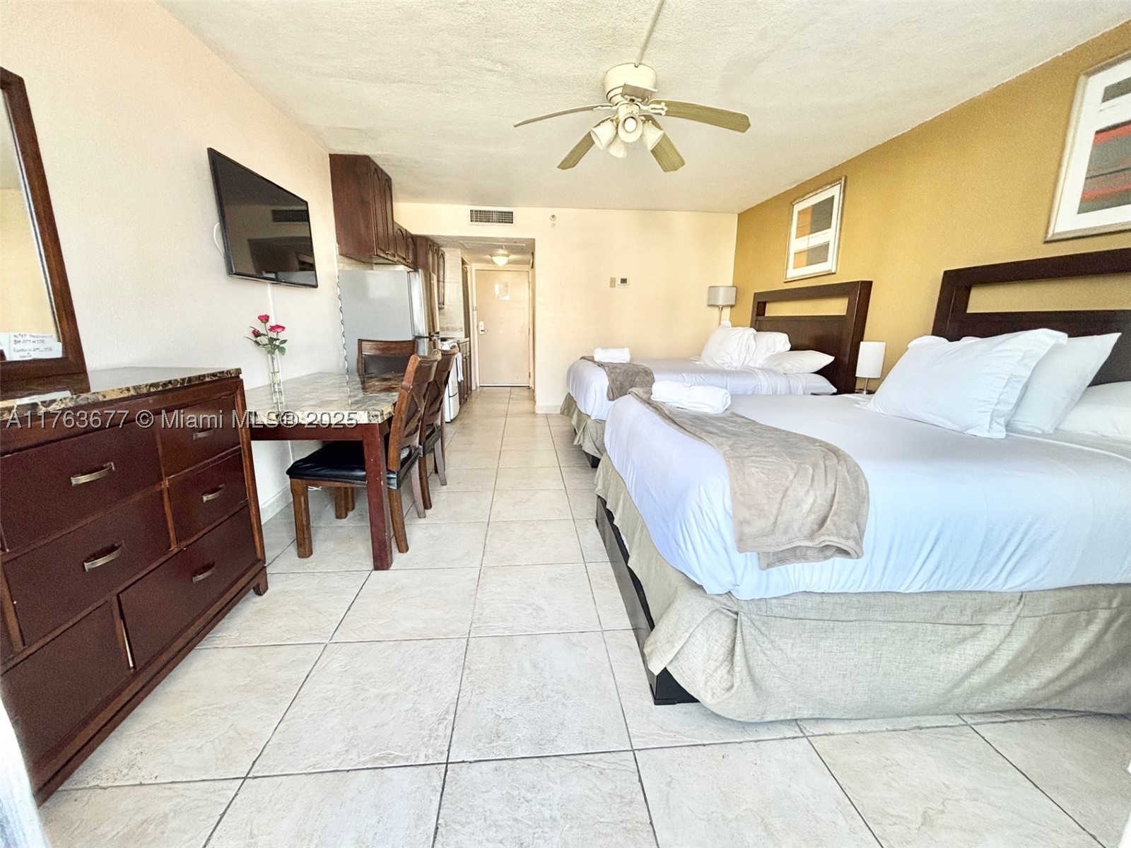 Sunny Isles Beach photo 4