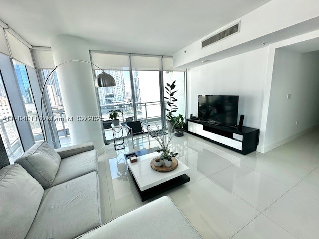 Miami photo 4