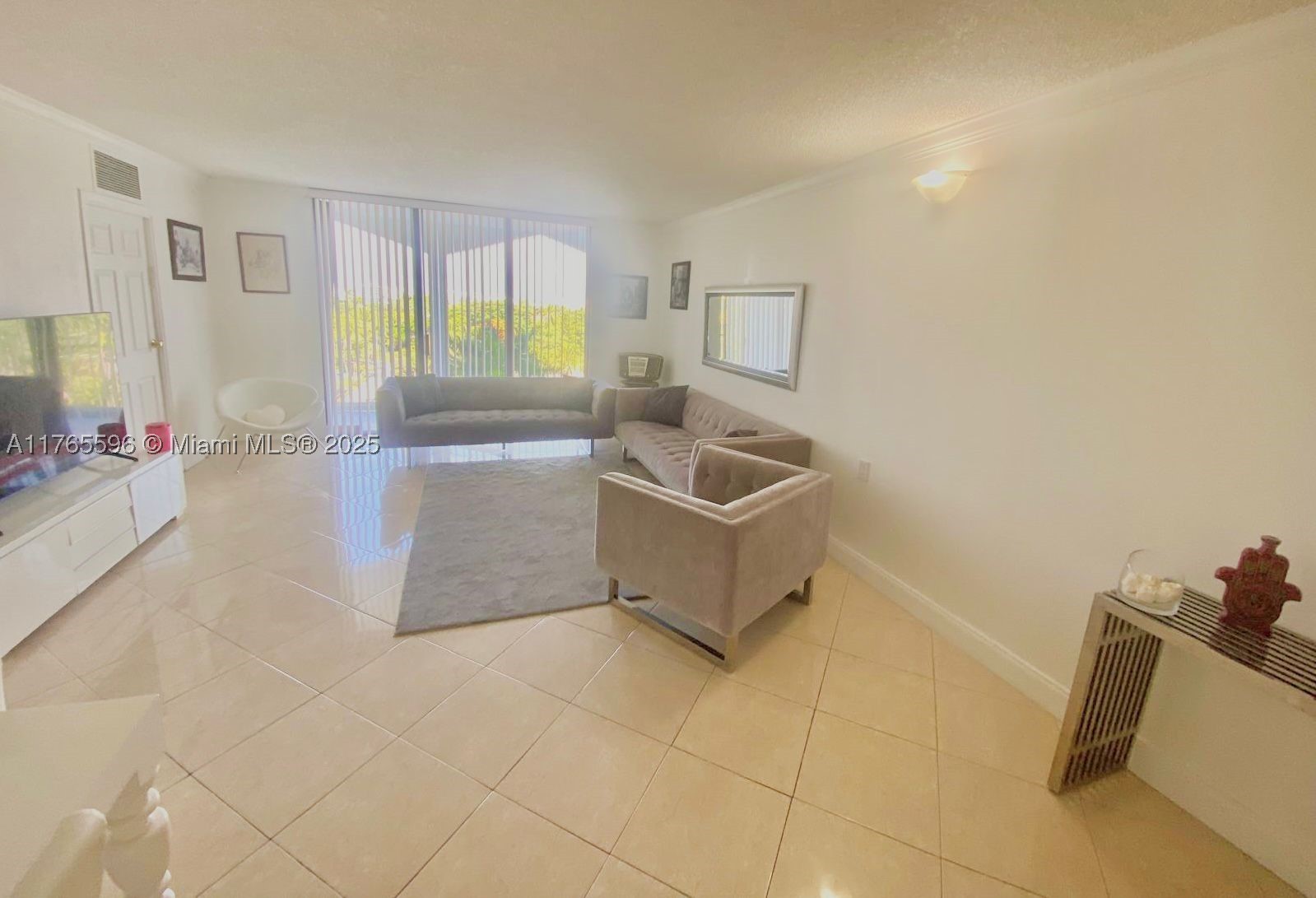 Bal Harbour photo 1