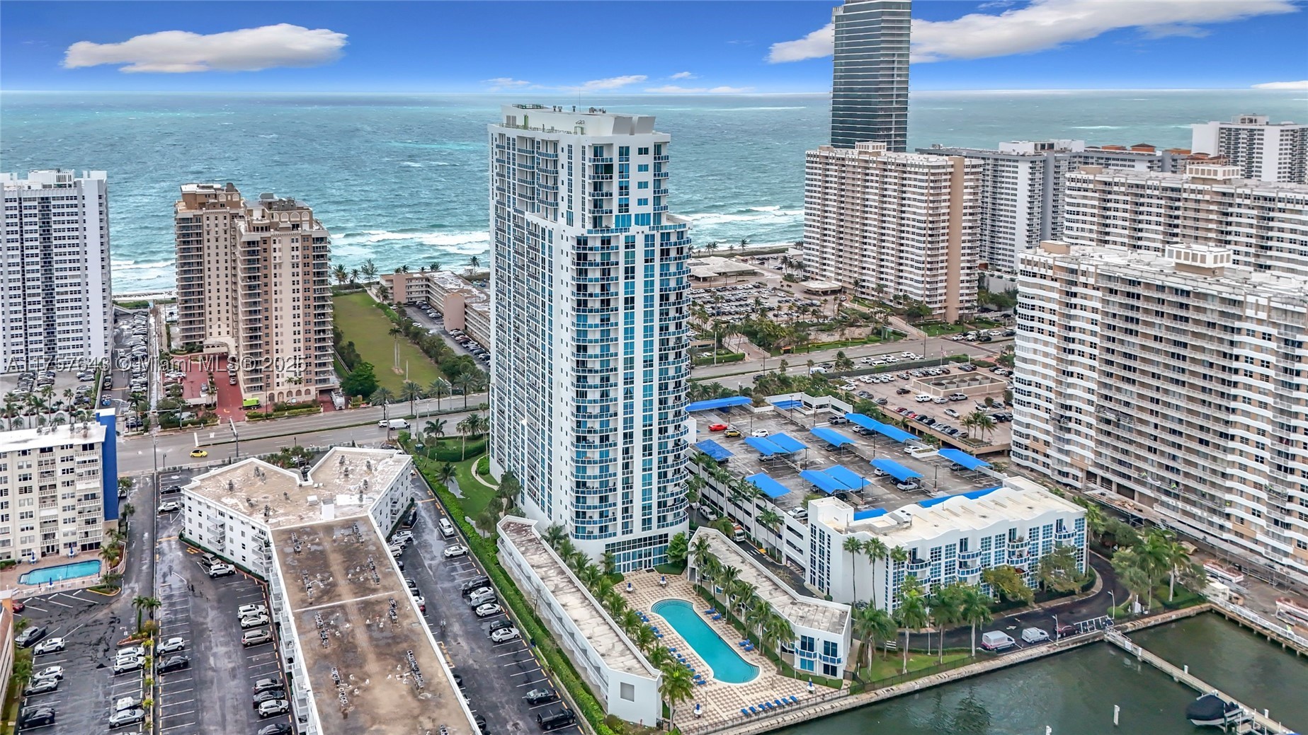 Hallandale Beach photo 2