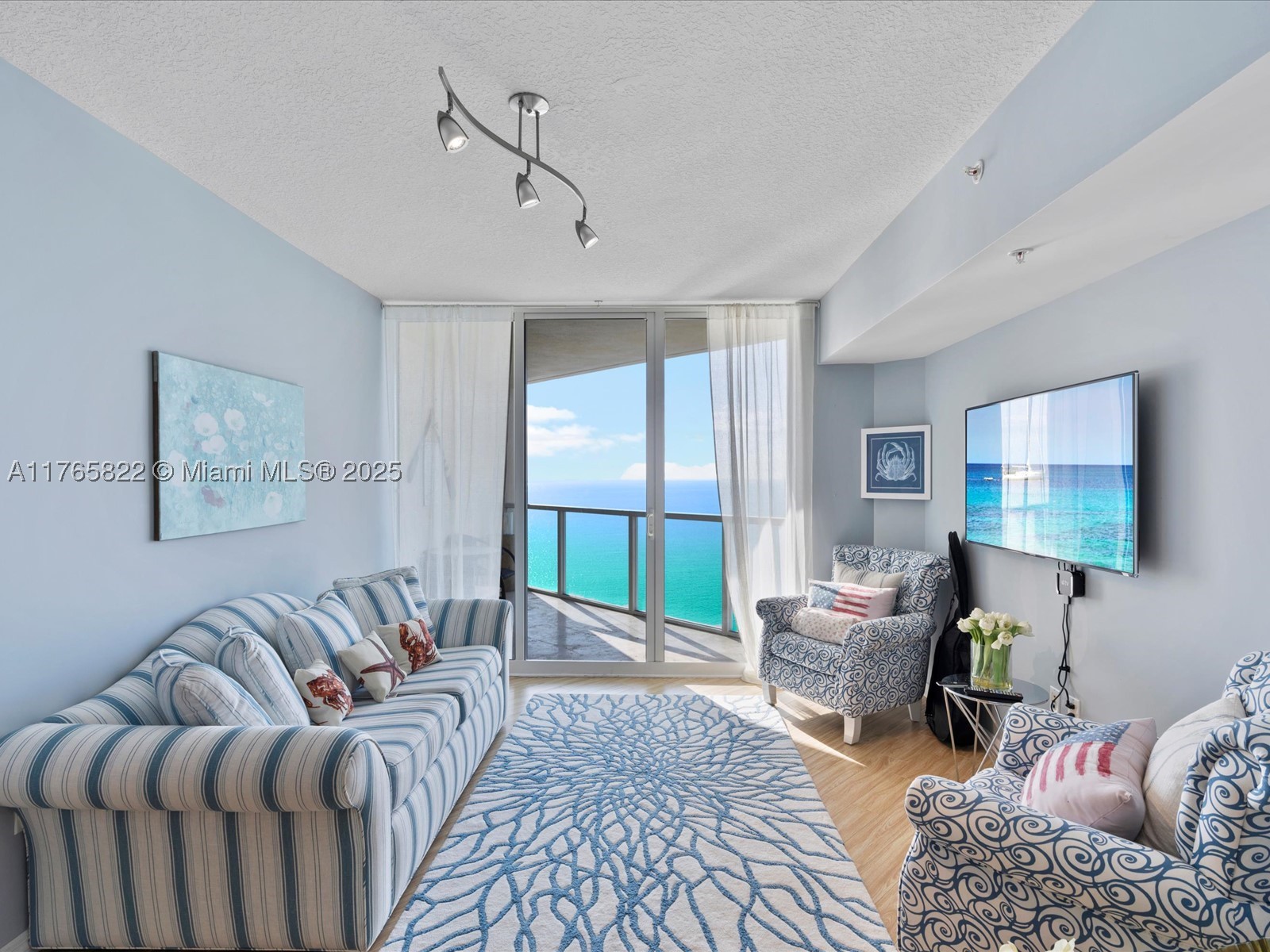 Sunny Isles Beach photo 2