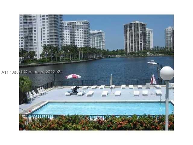 Aventura photo 3