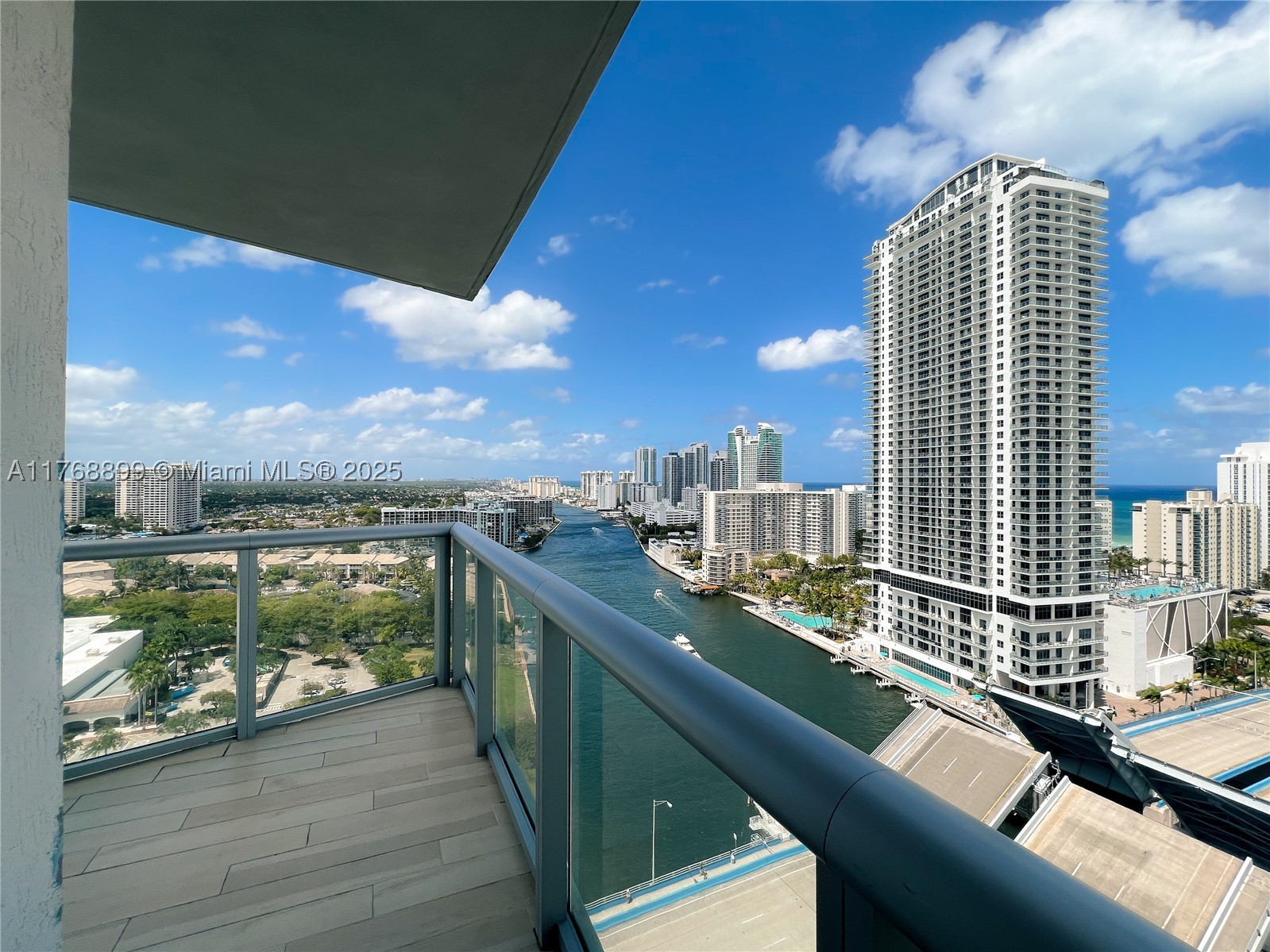 Hallandale Beach photo 4