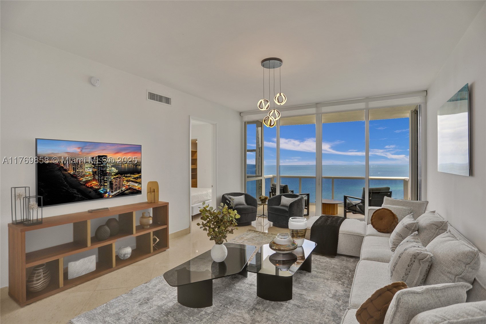 Sunny Isles Beach photo 1