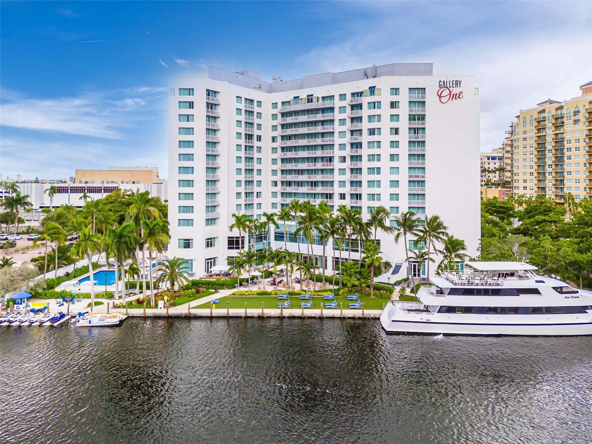 Fort Lauderdale photo 1