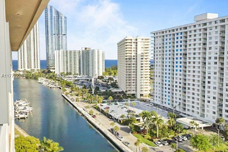 Sunny Isles Beach photo 2
