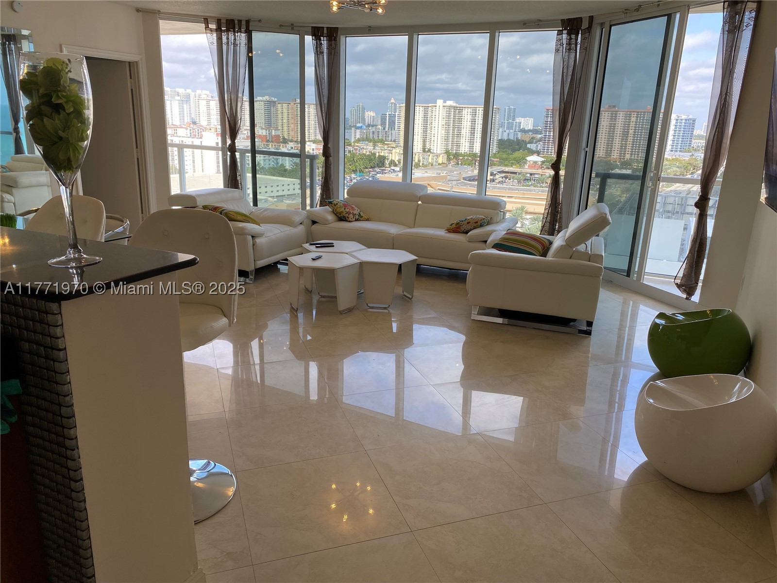 Sunny Isles Beach photo 3