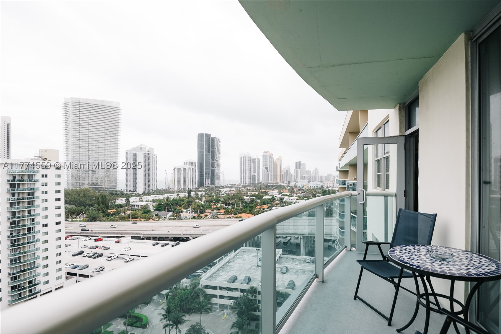 Sunny Isles Beach photo 1
