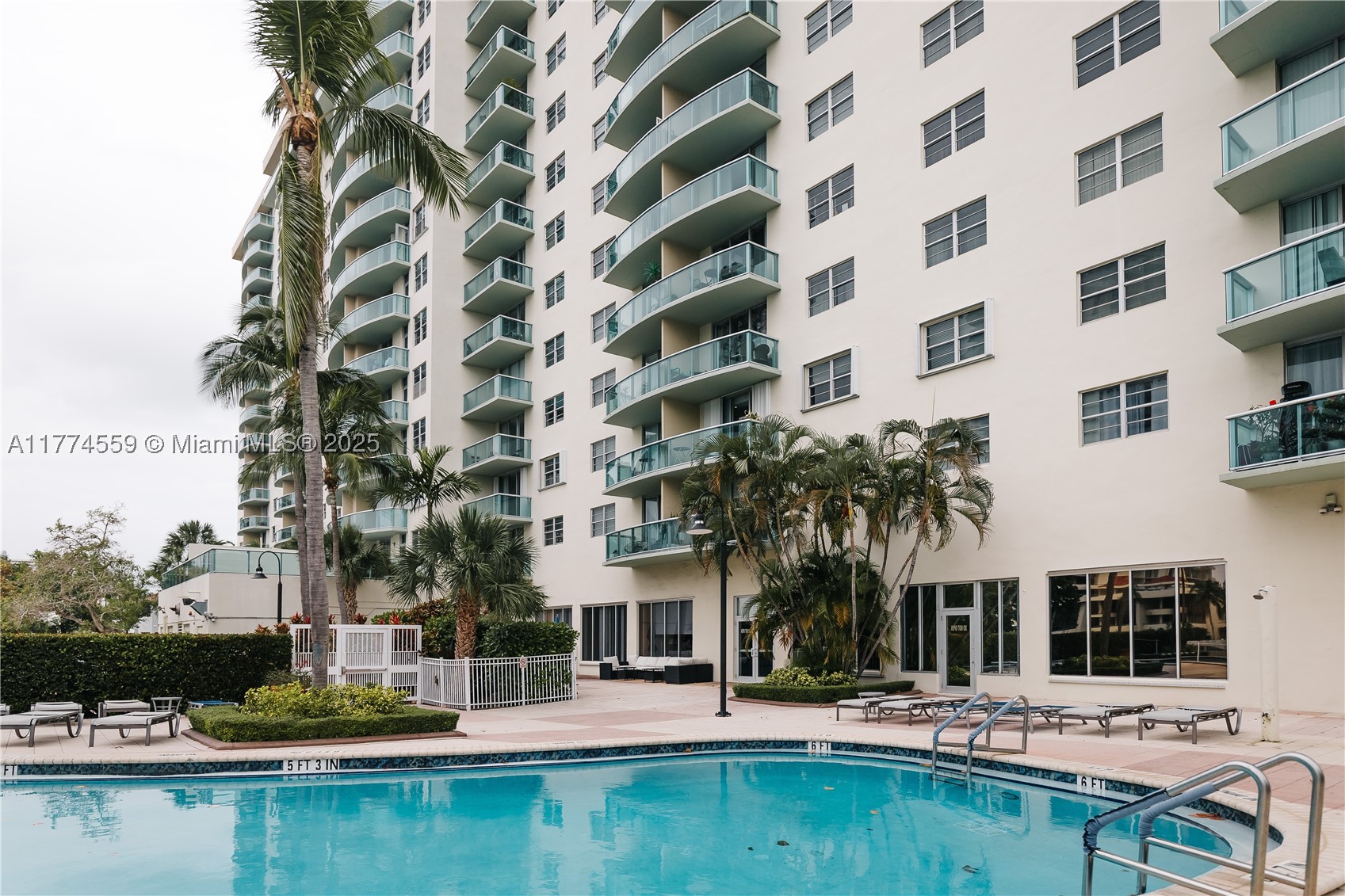 Sunny Isles Beach photo 3