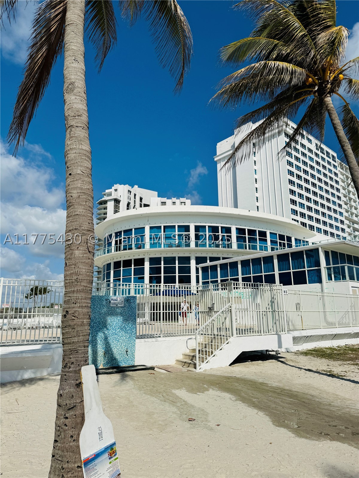 Miami Beach photo 2