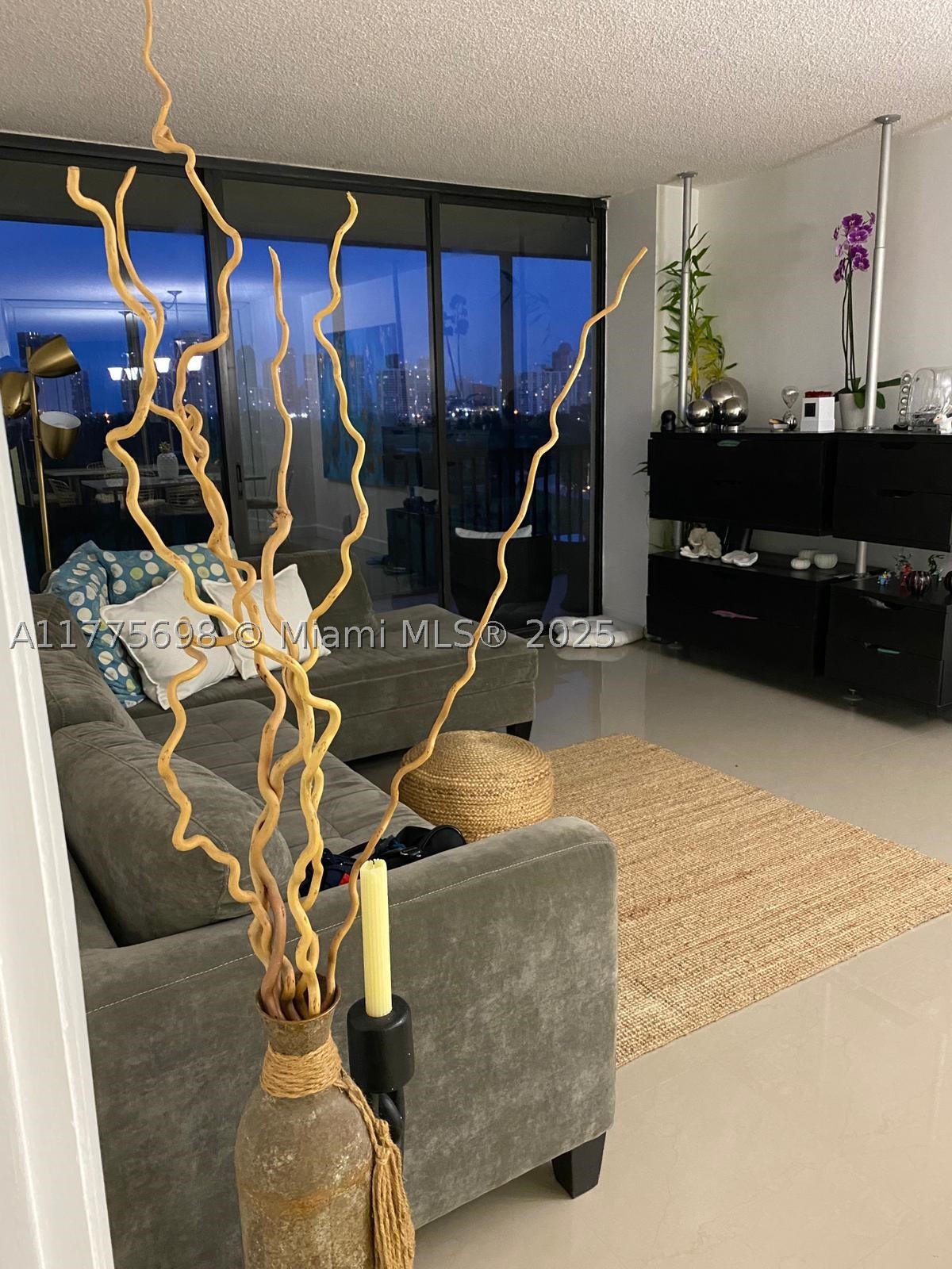 Aventura photo 5