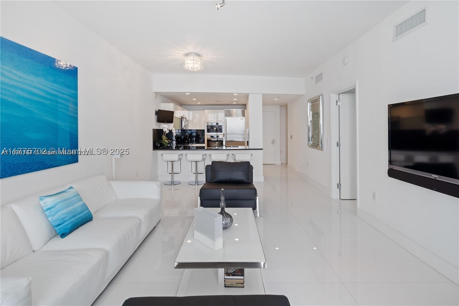 Sunny Isles Beach photo 2