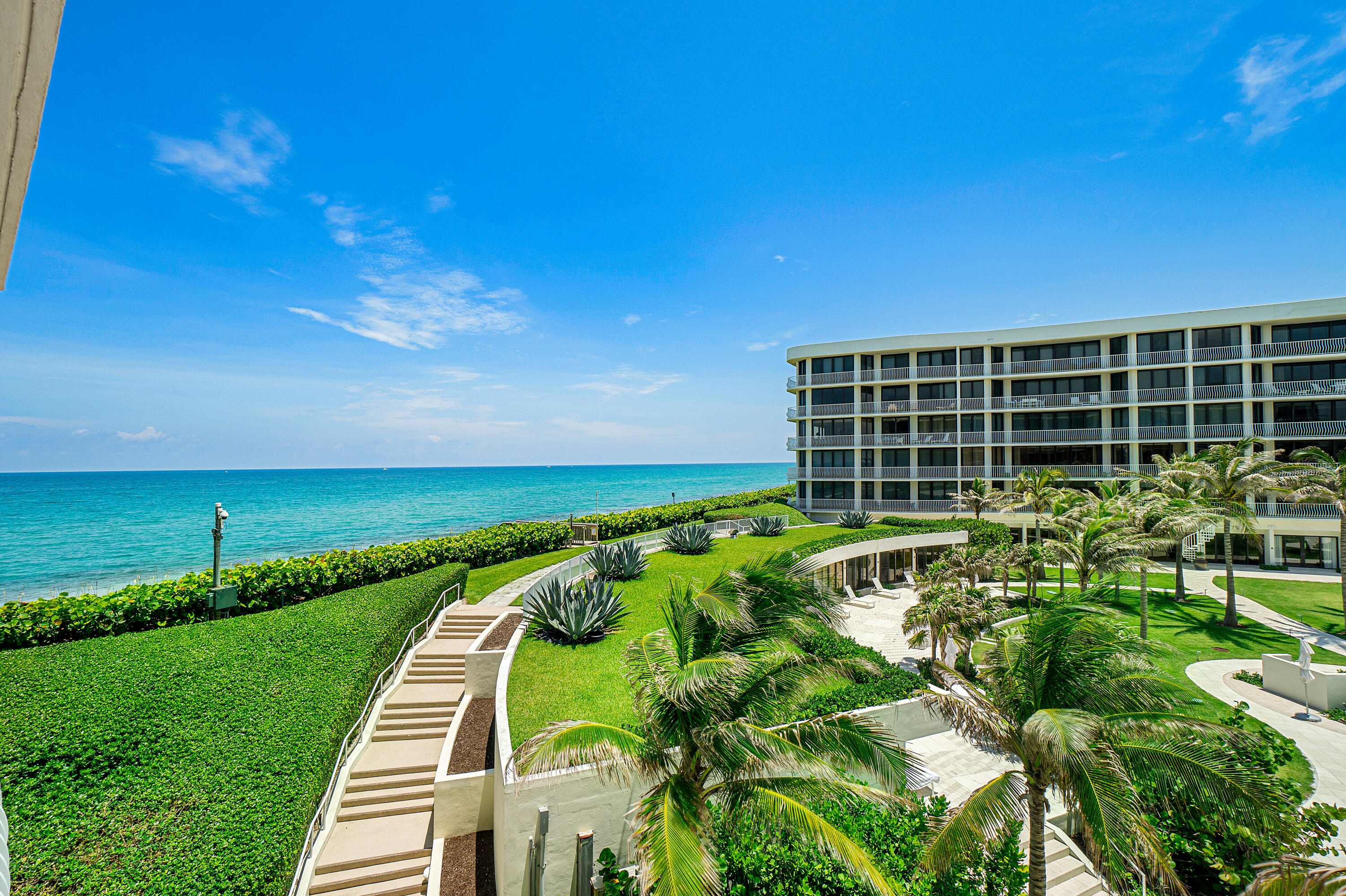 Palm Beach photo 1