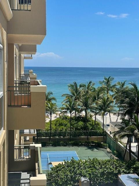 Hallandale Beach photo 2