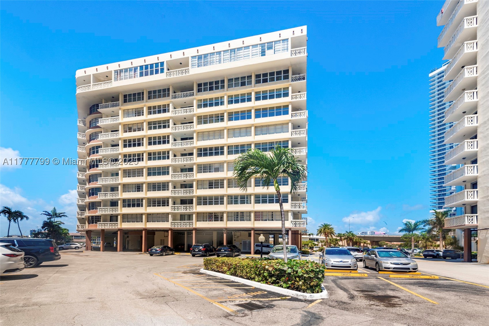Hallandale Beach photo 1
