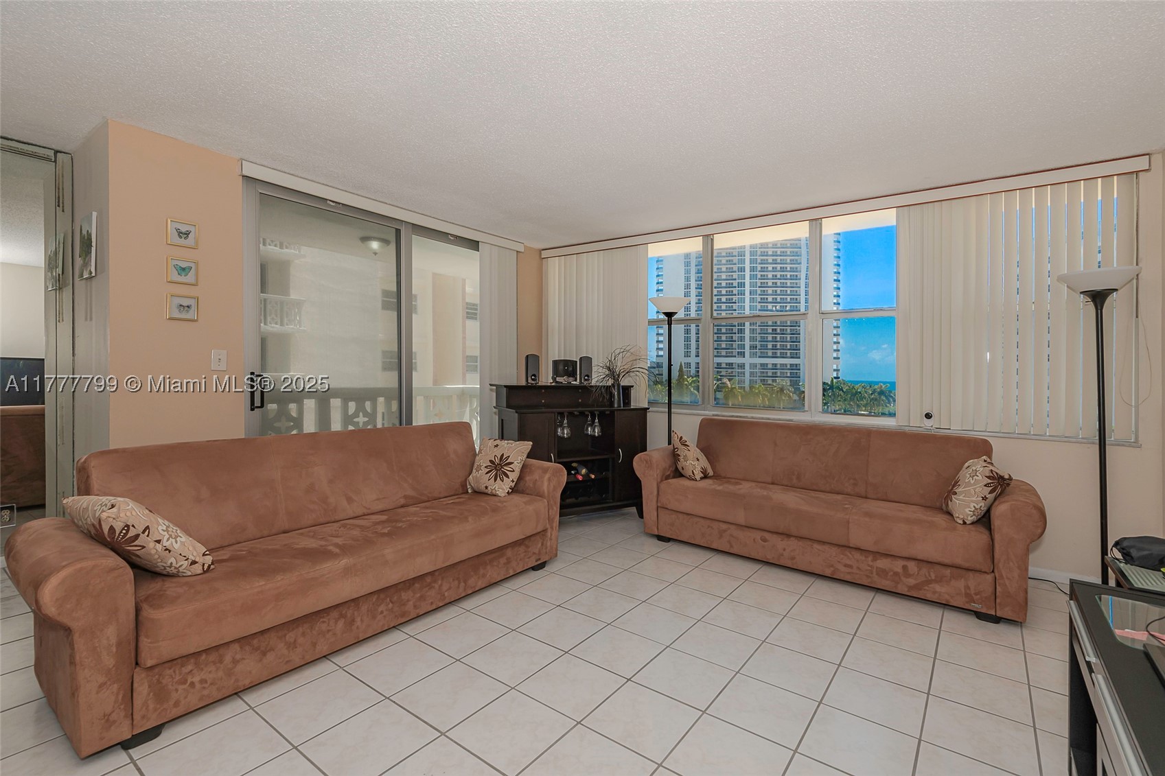Hallandale Beach photo 5