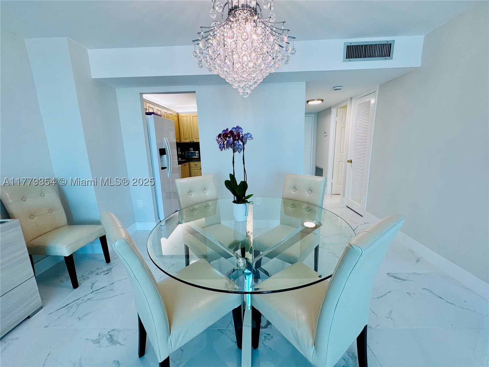 Aventura photo 2