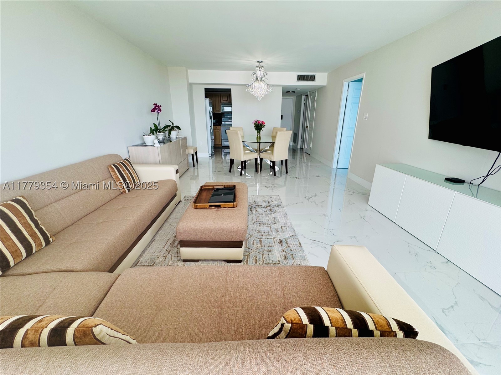 Aventura photo 3