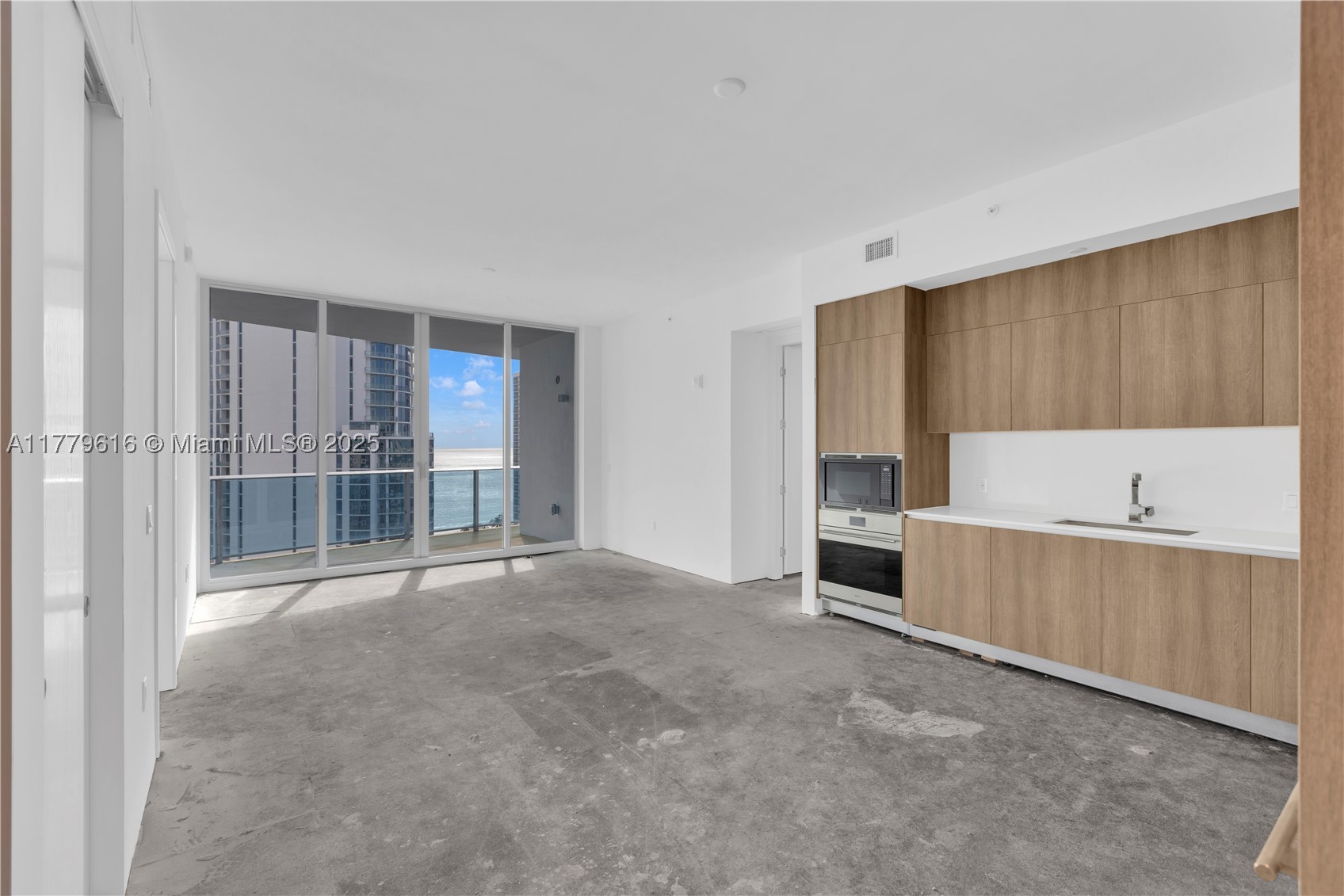 Sunny Isles Beach photo 3