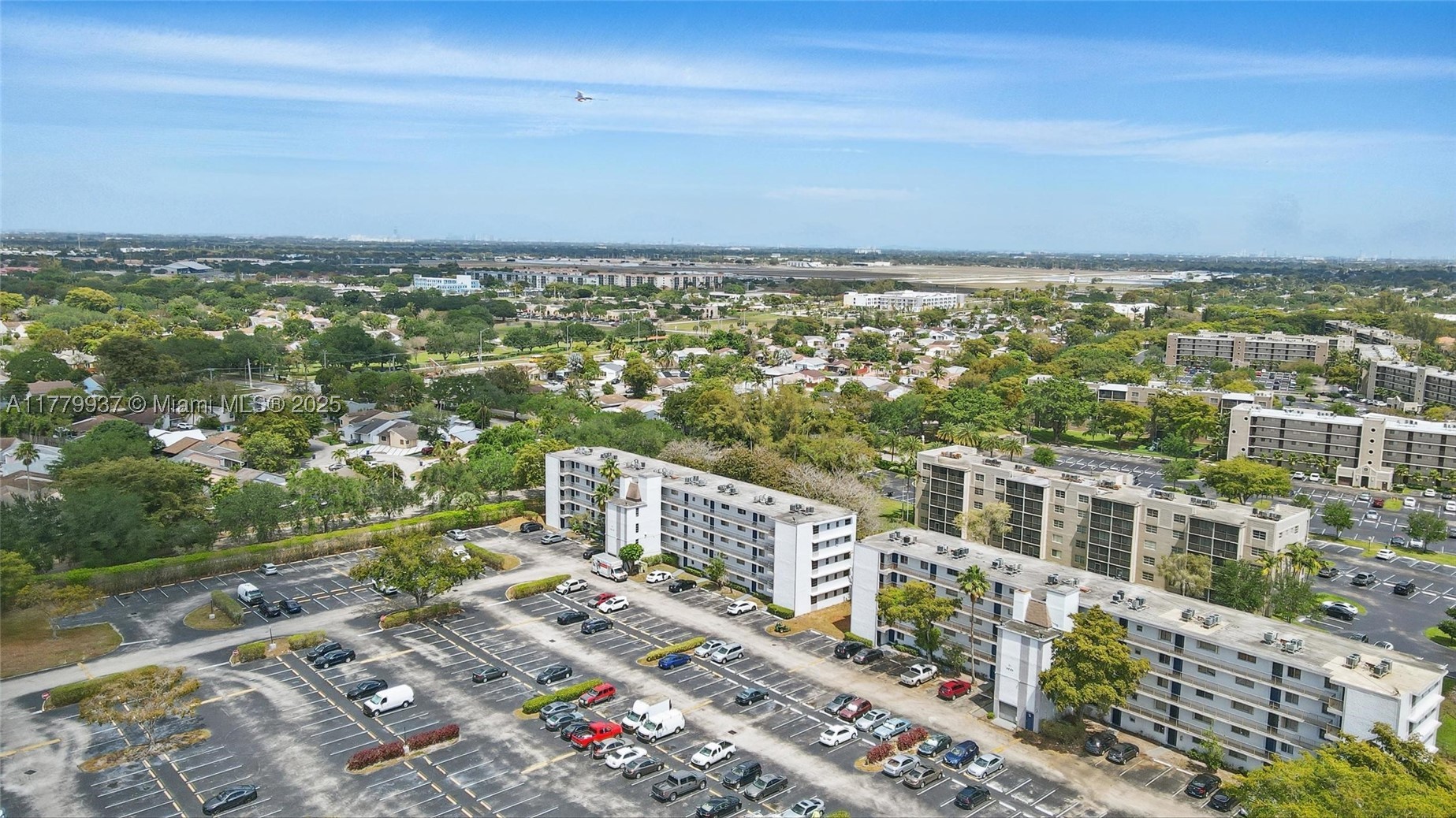 Miramar photo 3