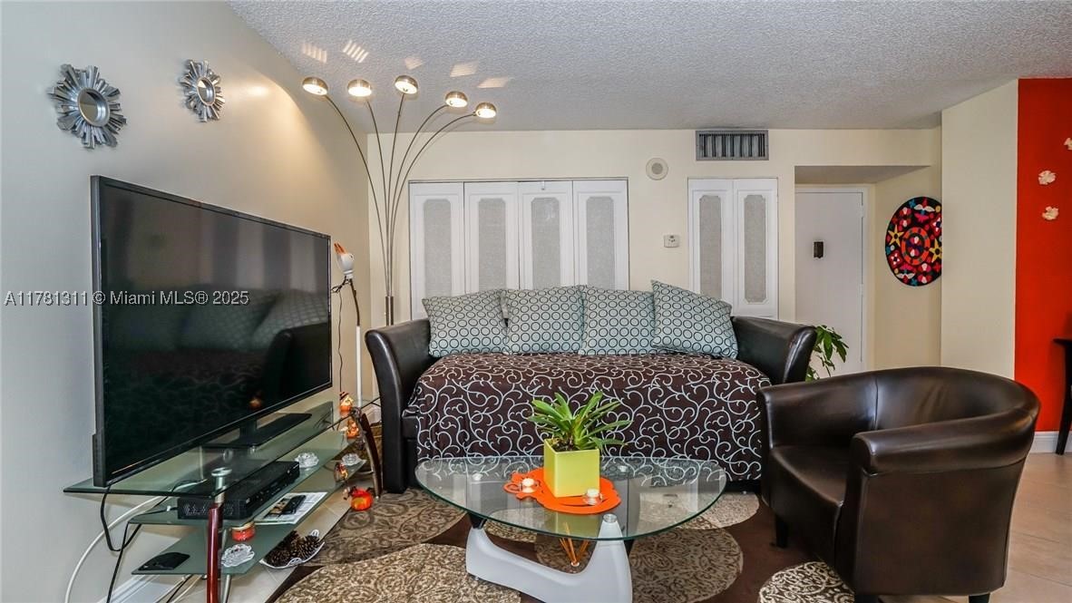Sunny Isles Beach photo 2