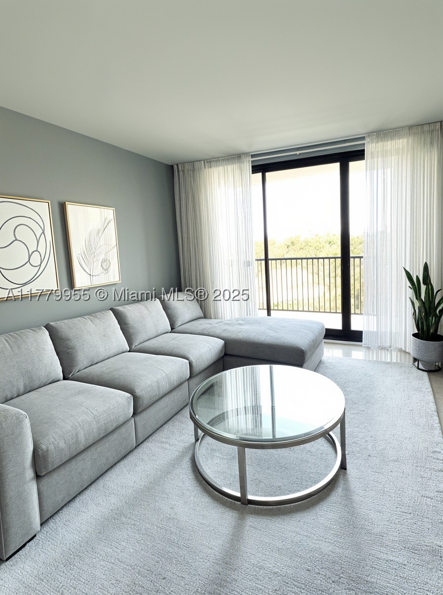 Aventura photo 3