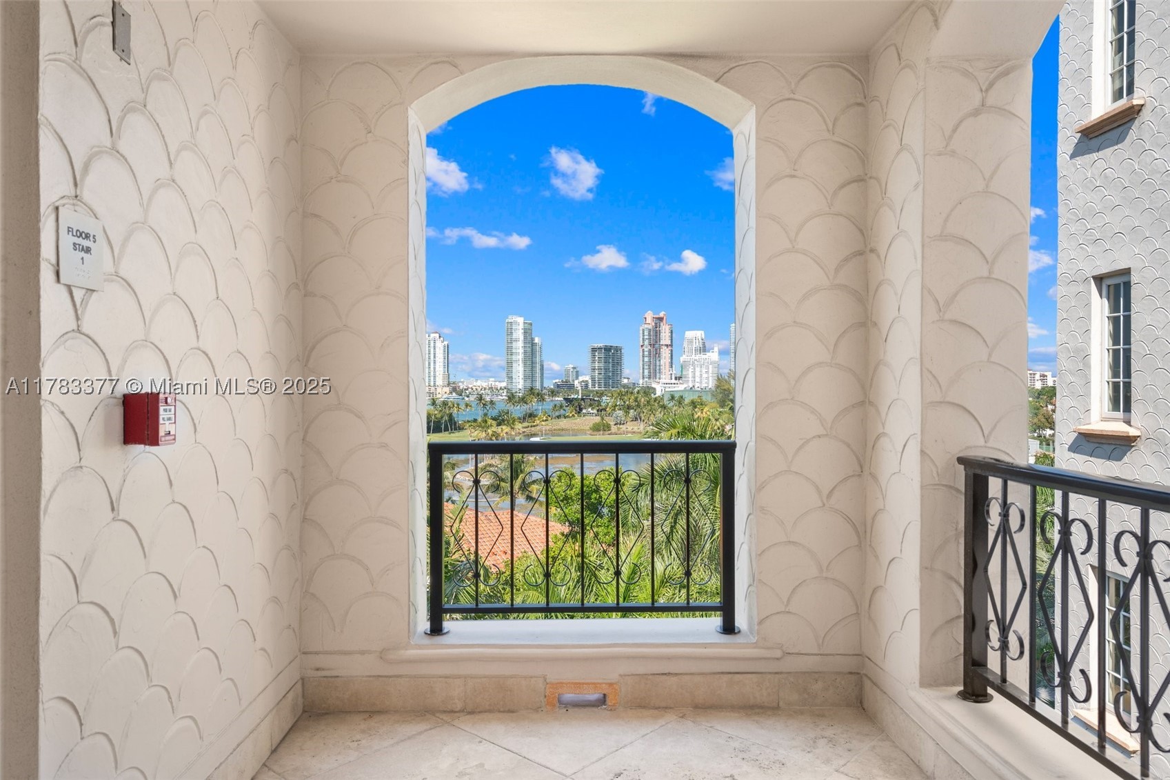 Fisher Island photo 2
