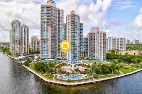 Aventura photo 1