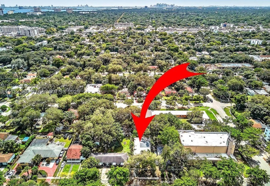 North Miami photo 3