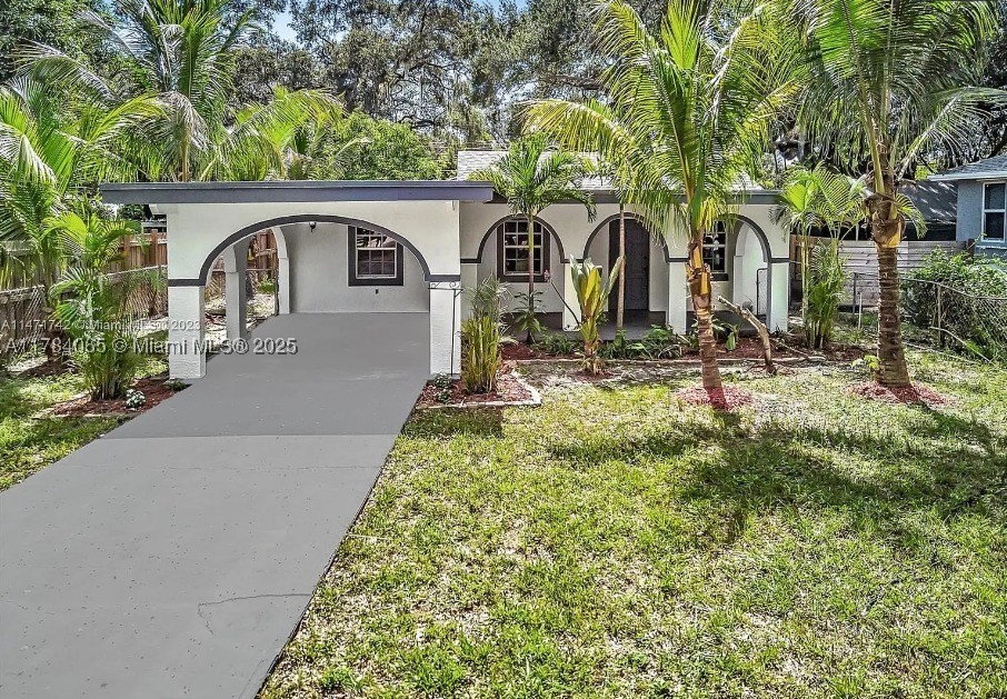 North Miami photo 4