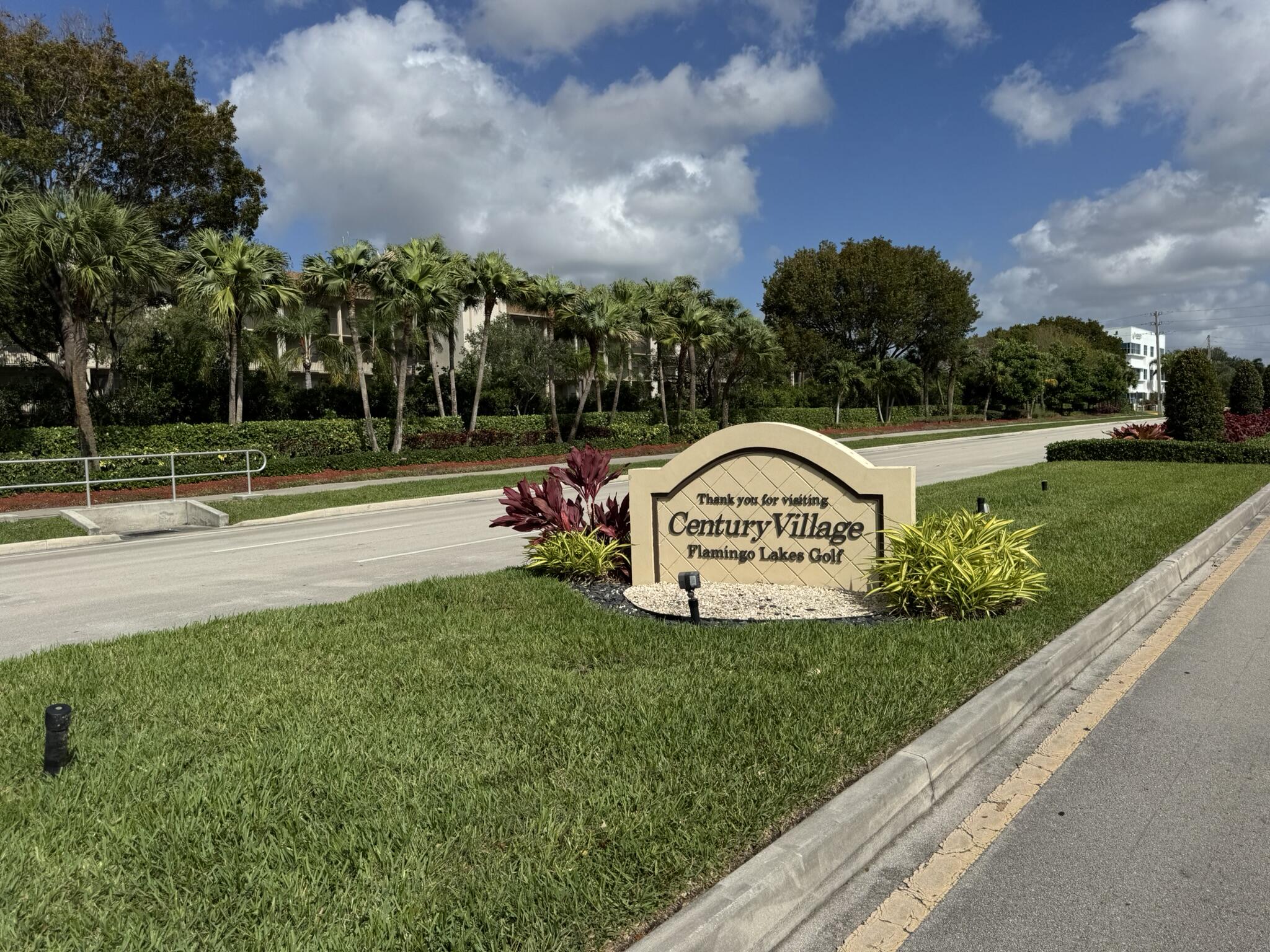 Pembroke Pines photo 1