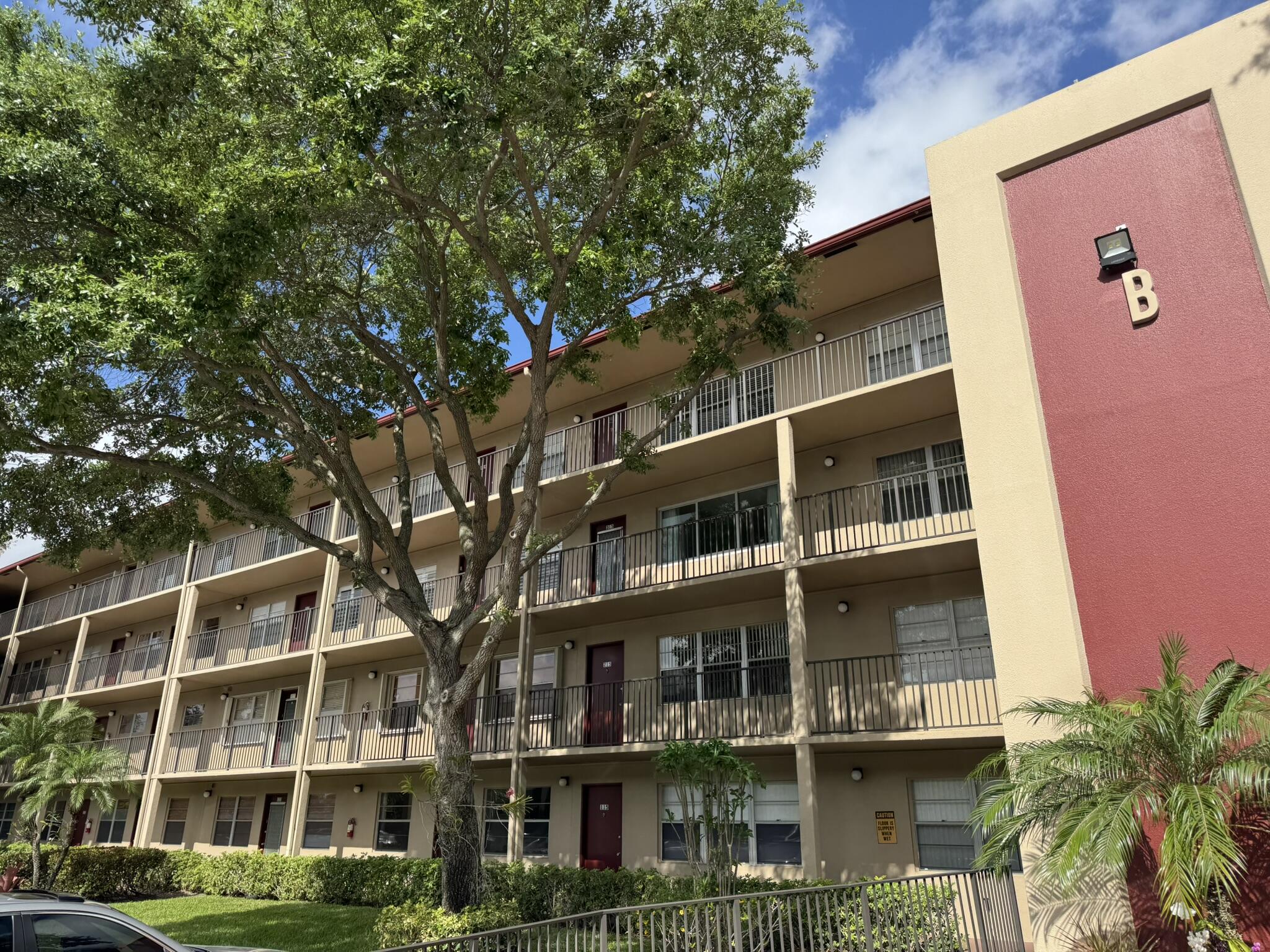Pembroke Pines photo 2