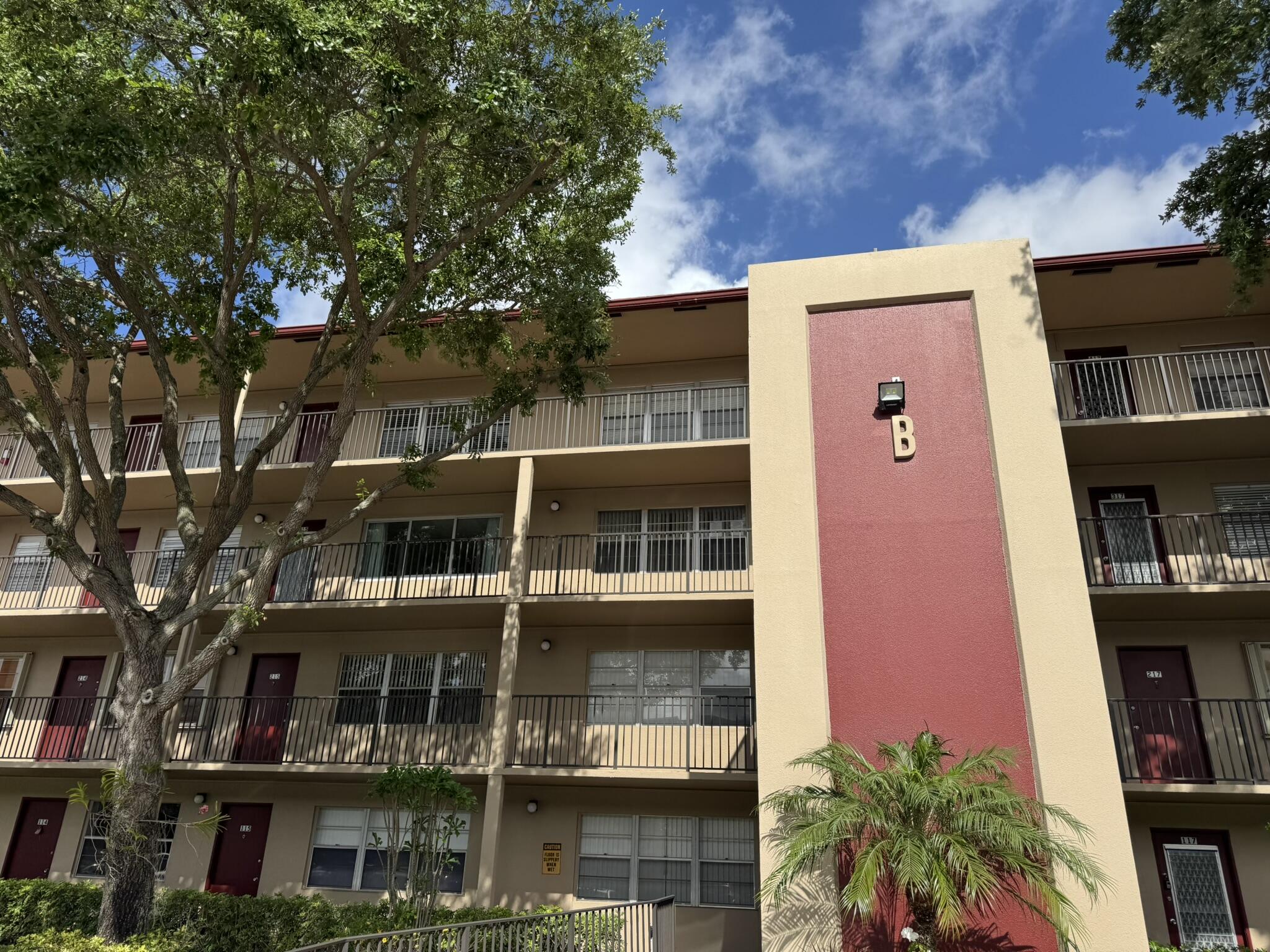 Pembroke Pines photo 4