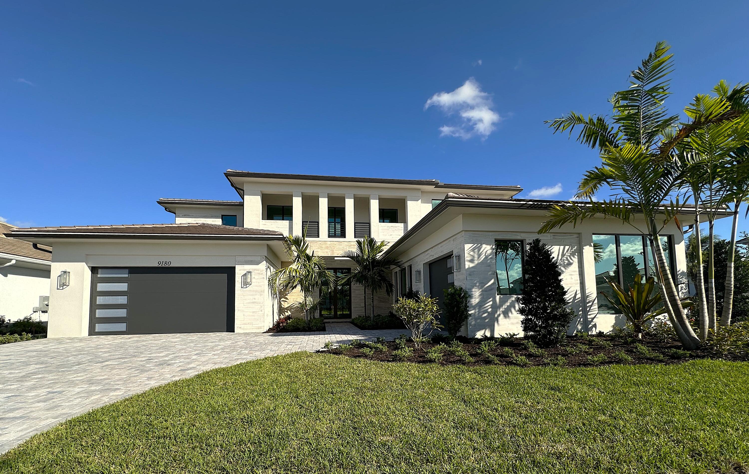 Palm Beach Gardens photo 1