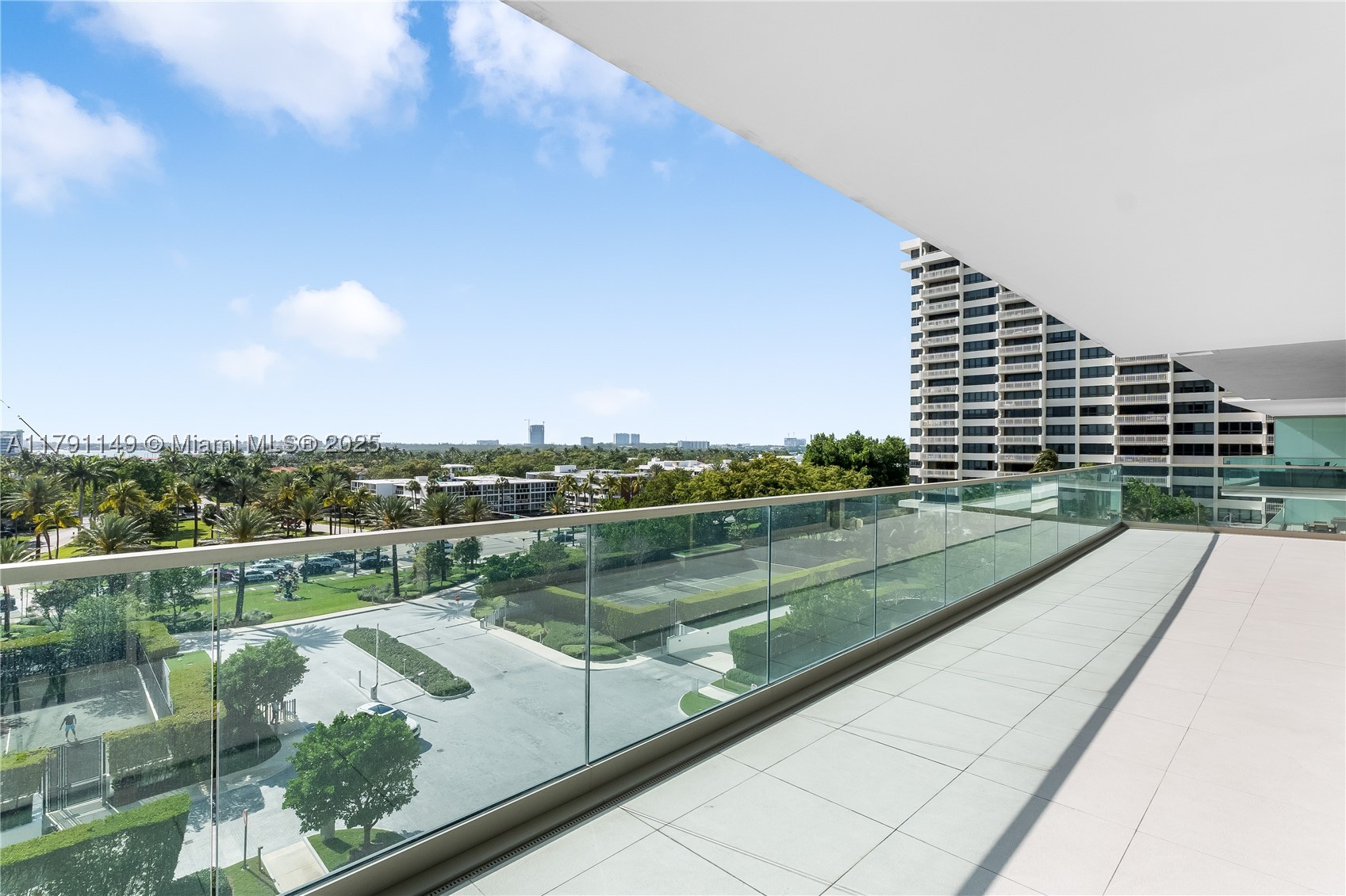 Bal Harbour photo 4