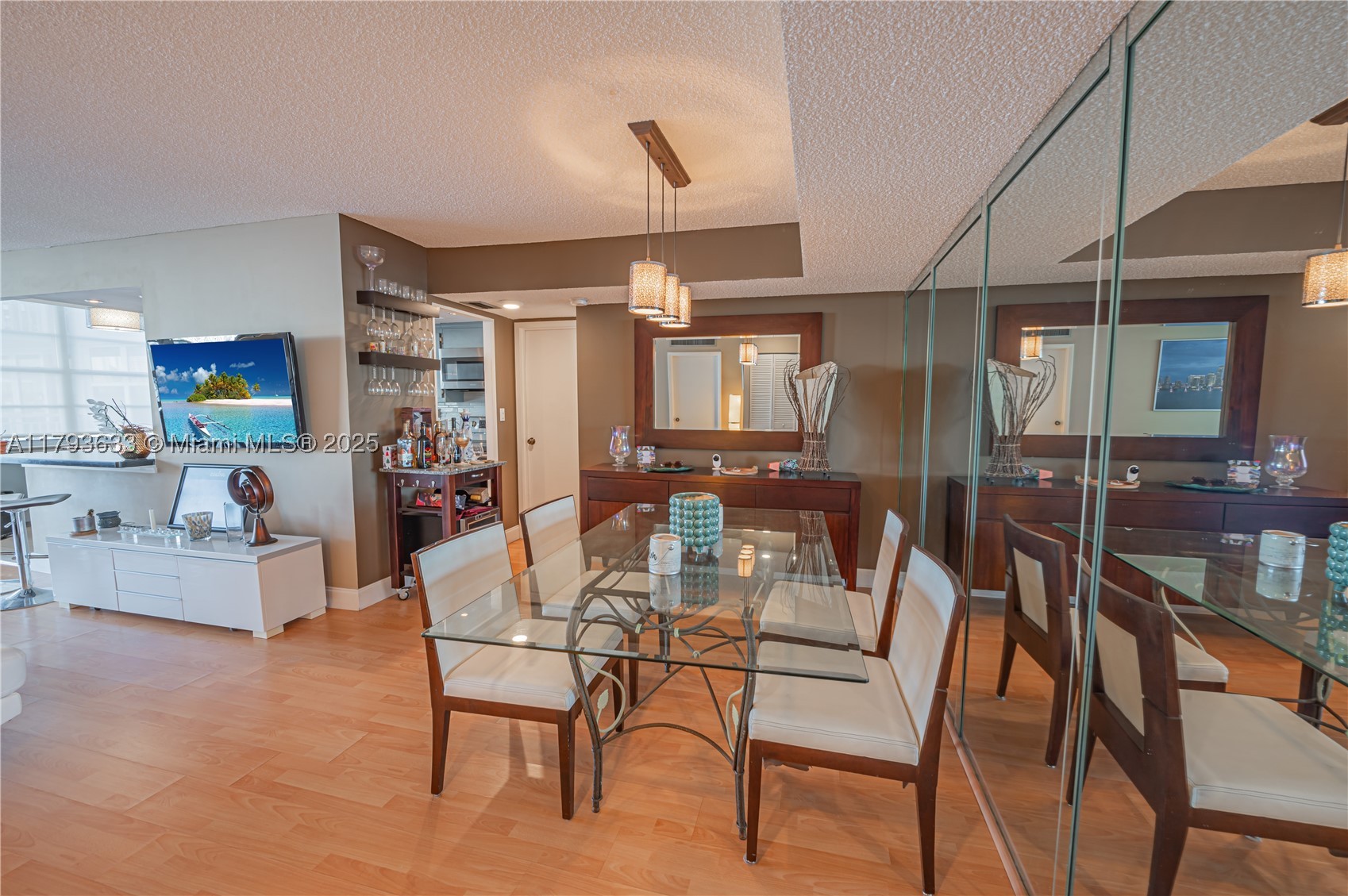 Sunny Isles Beach photo 2