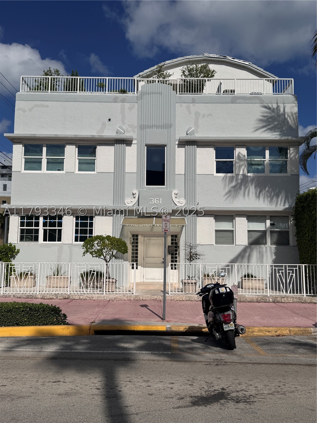 Miami Beach photo 1