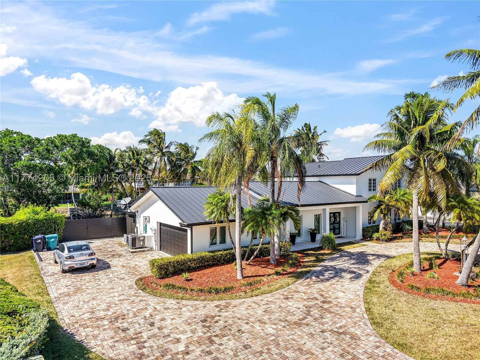 Palmetto Bay photo 1