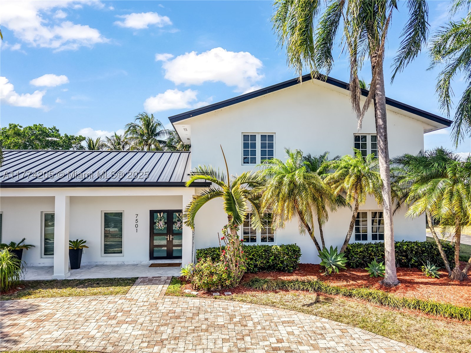 Palmetto Bay photo 2