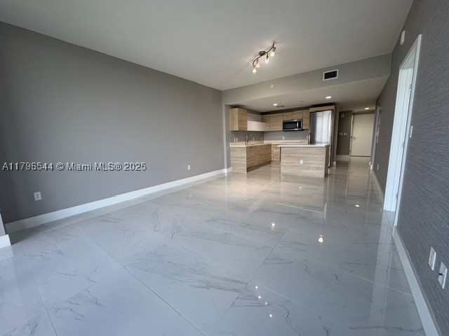 North Miami Beach photo 4