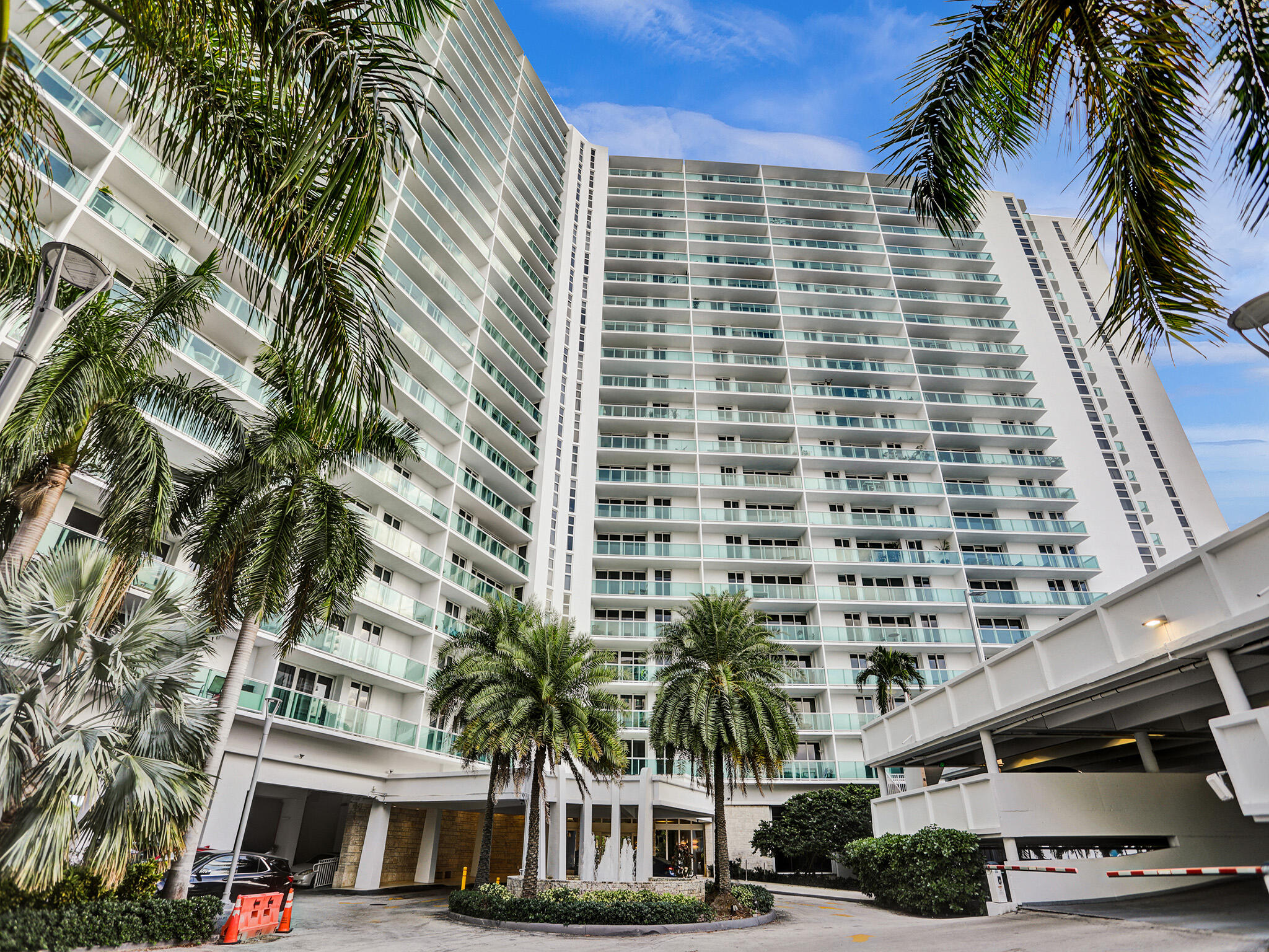 Sunny Isles Beach photo 2