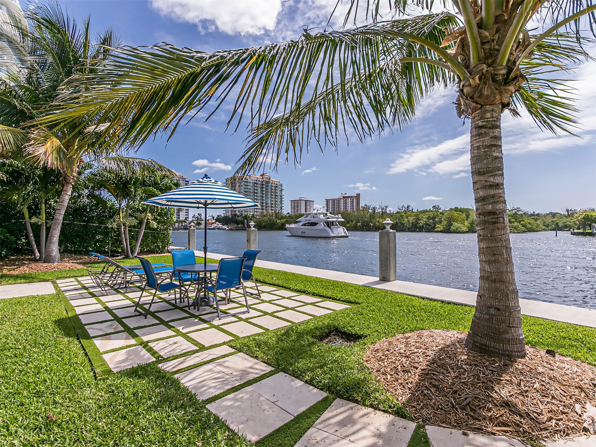 Fort Lauderdale photo 4