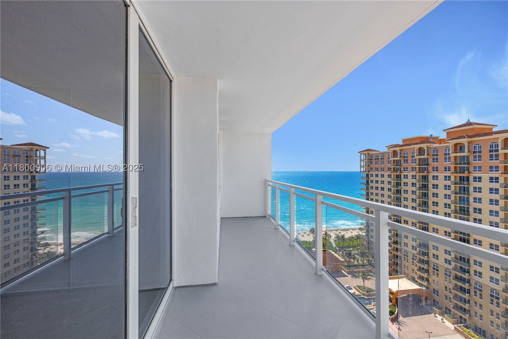 Hallandale Beach photo 3