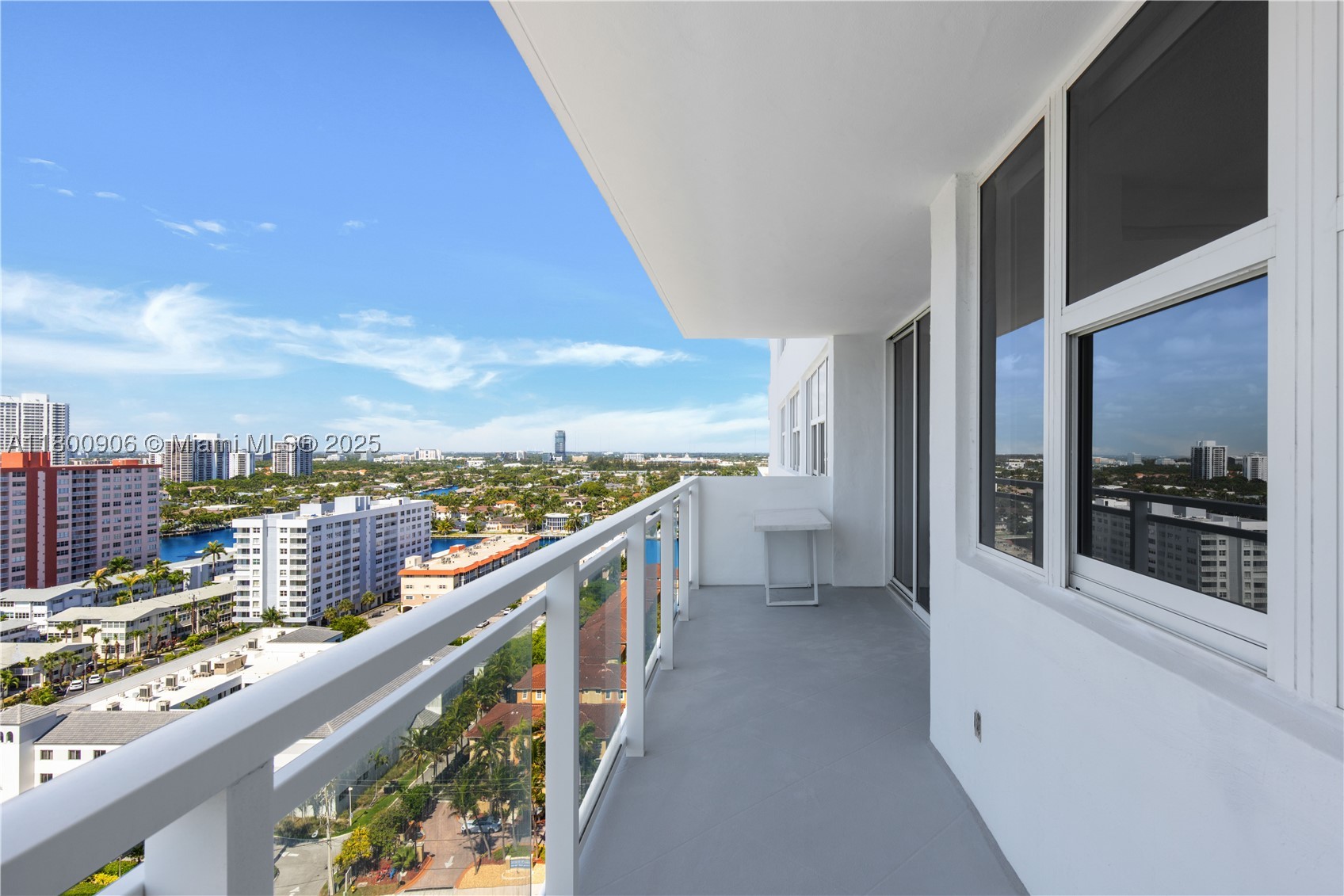 Hallandale Beach photo 4