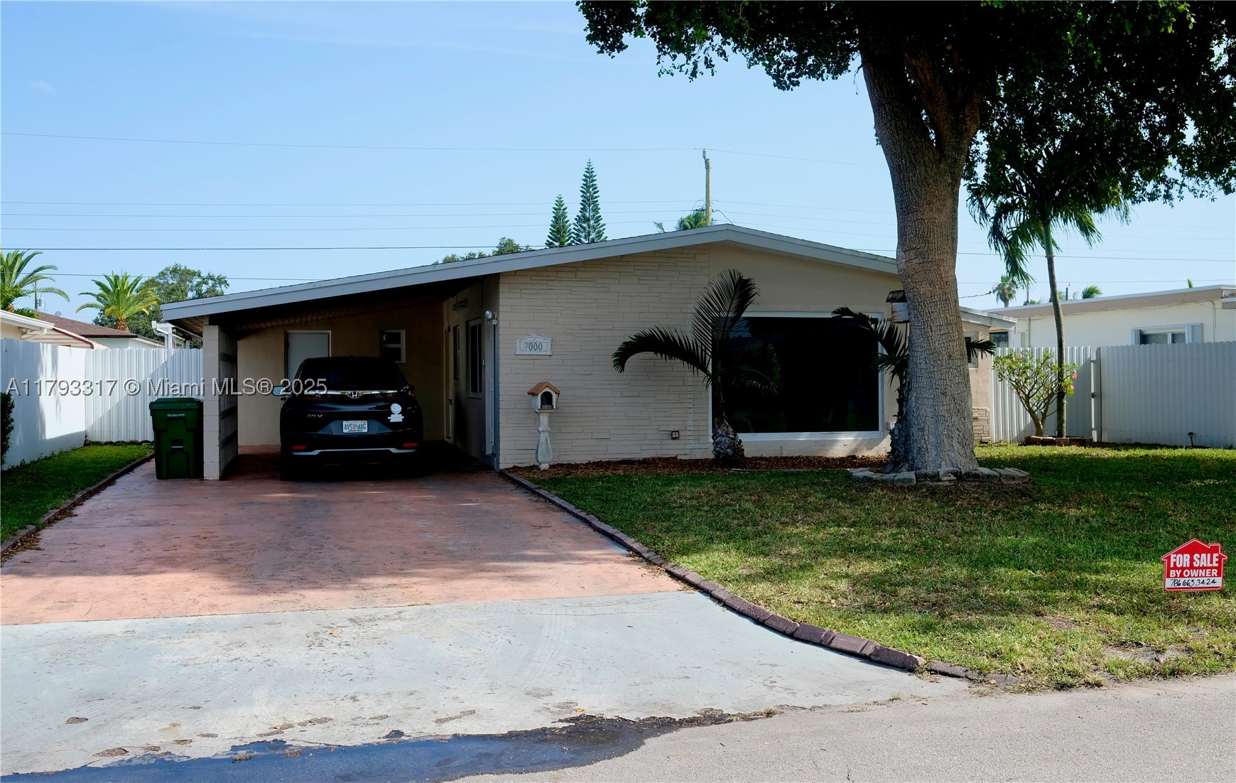 Pembroke Pines photo 1