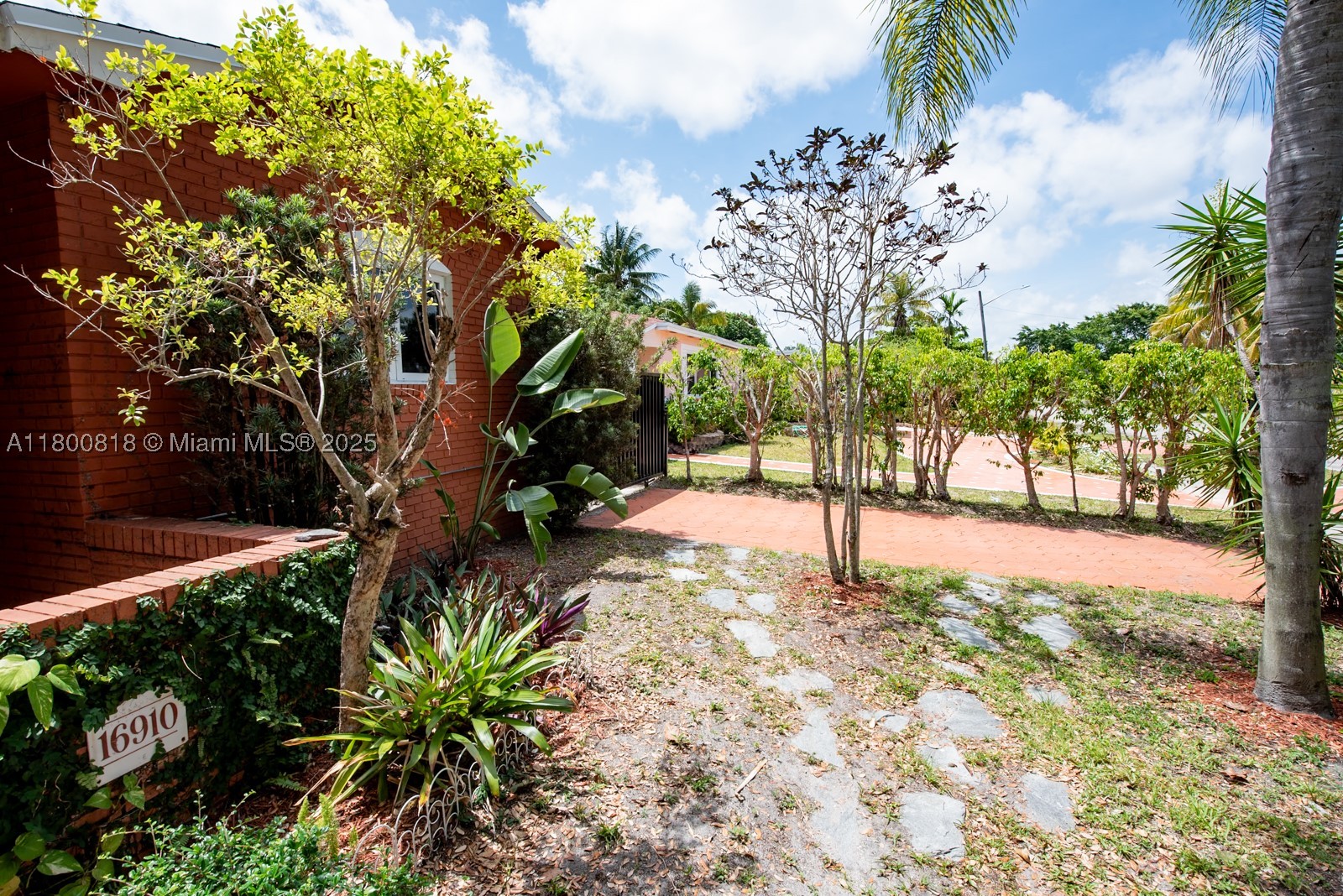 North Miami Beach photo 5