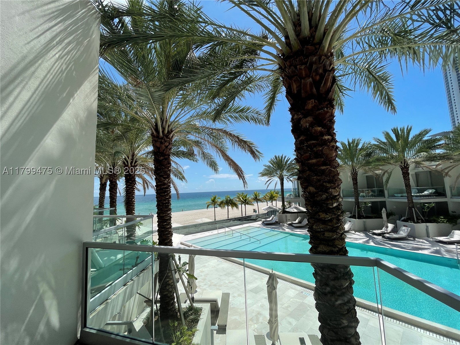 Sunny Isles Beach photo 1